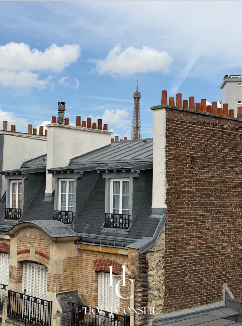 Paris XVᵉ Arrt - Motte-Piquet — Ravissant deux pièces dernier étage, vue dégagée — Calme et soleil